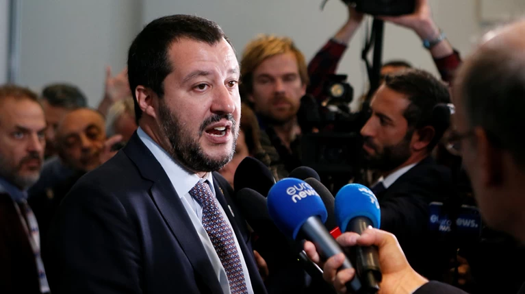 Σαλβίνι: "Η ΕΕ στηρίζει την πολιτική μου στο μεταναστευτικό"