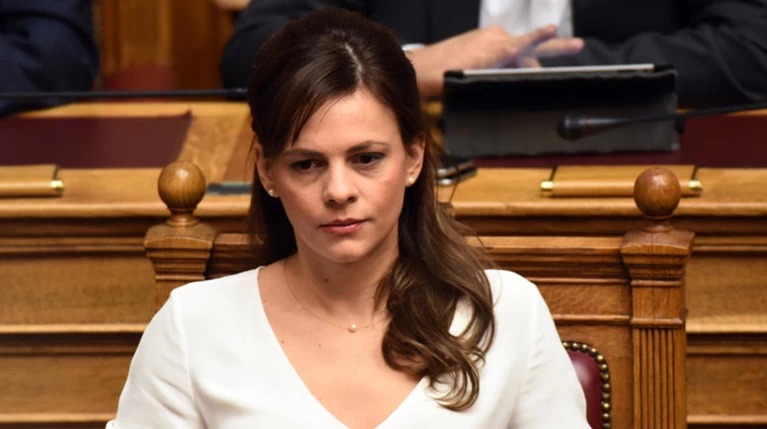 Εντός Νοεμβρίου, το νομοσχέδιο για τη μείωση των ασφαλιστικών εισφορών