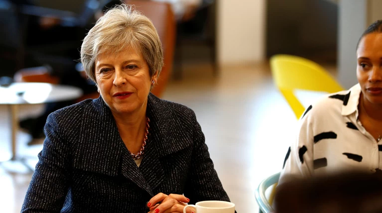 Διακοπή συνομιλιών για το Brexit- αντιμέτωπη με ανταρσία η Μέι