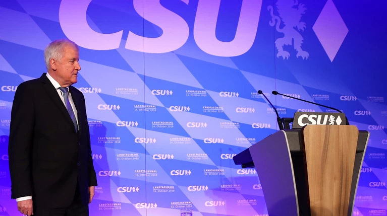 Τοπική οργάνωση του CSU ζητεί την παραίτηση Ζεεχόφερ