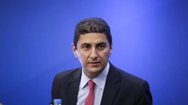 Αυγενάκης: Ο Καμμένος κρατάει σφιχτά τον Τσίπρα από κάπου
