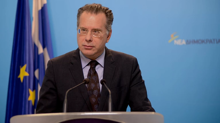 Κουμουτσάκος: Εθνικά επιζήμια η θητεία Κοτζιά στο ΥΠΕΞ
