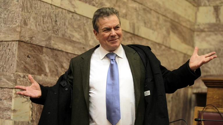 Πετρόπουλος σε συνταξιούχους: Να μην κάνετε προσφυγές και χαλάτε λεφτά