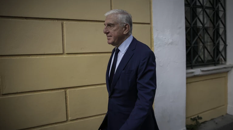 Ολοκληρώθηκε η απολογία Παπαντωνίου, η σειρά της συζύγου του