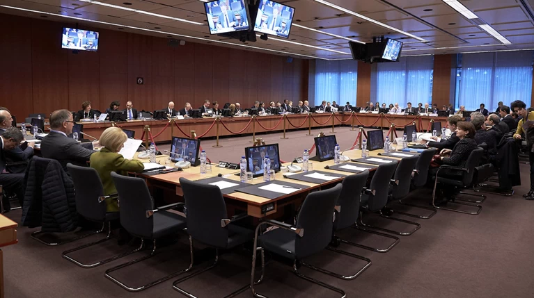 Πηγές ΥΠΟΙΚ: Σύγκλιση αλλά και εκκρεμότητες για τις συντάξεις