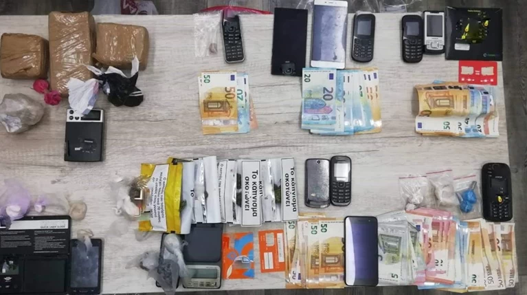 Πάτρα: Σπείρα διακινούσε ναρκωτικά σε Αχαΐα, Αιτωλοακαρνανία και Άρτα