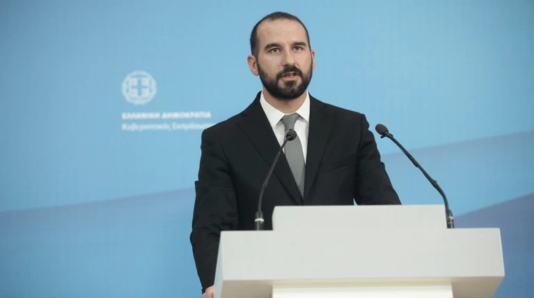 Τζανακόπουλος: «Απελευθερώνονται 10.000 θέσεις για γιατρούς και δασκάλους»