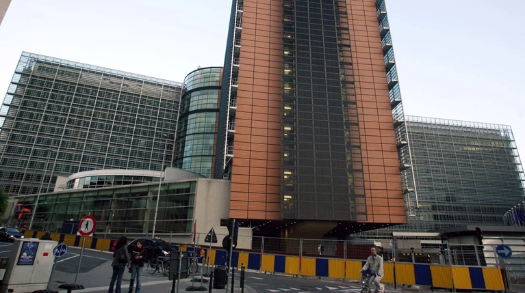 Η Κομισιόν για τις αμερικανικές ενδιάμεσες εκλογές