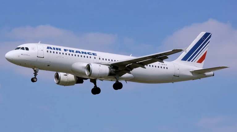 Αναγκαστική προσγείωση αεροπλάνου της Air France στη Ρωσία