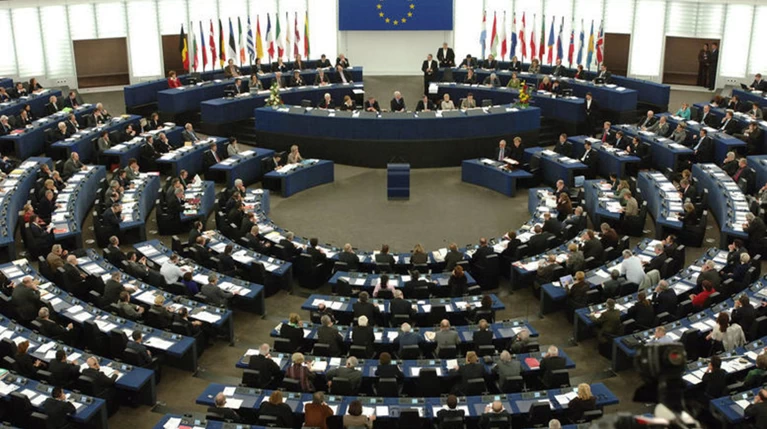 ΕΚ: Ψηφίζεται αύριο η ενημέρωση πολιτών μέσω κινητών σε έκτακτα γεγονότα
