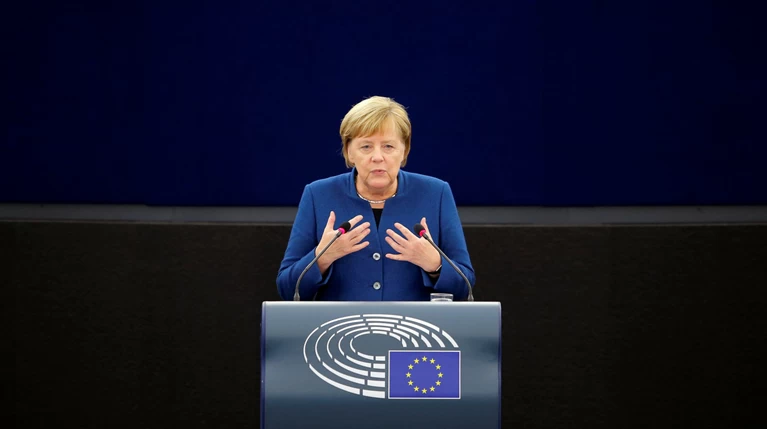Μήνυμα Μέρκελ: Χαμένος όποιος πιστεύει ότι μπορεί να τα καταφέρει μόνος του