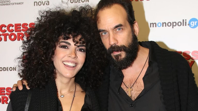 Απίστευτο: Μουζουράκης - Σολωμού πήγαν σε πρεμιέρα & τους αγνόησαν εντελώς