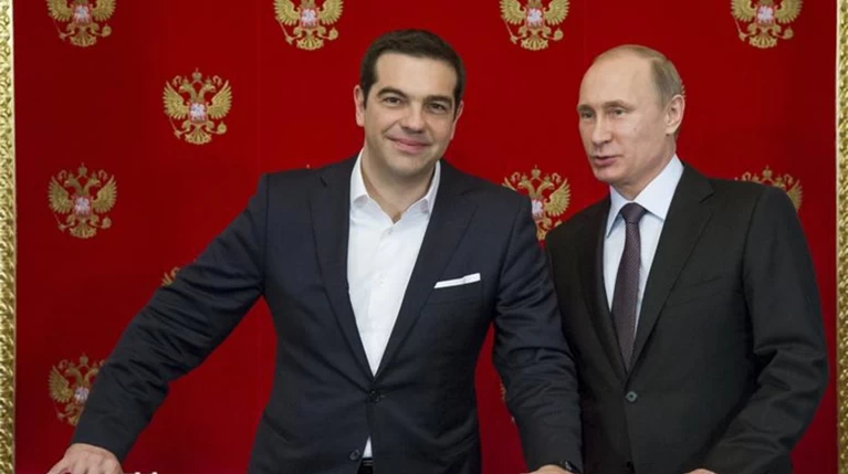 Ria Novosti: Η επίσκεψη Τσίπρα στη Μόσχα τέλος της διπλωματικής διένεξης