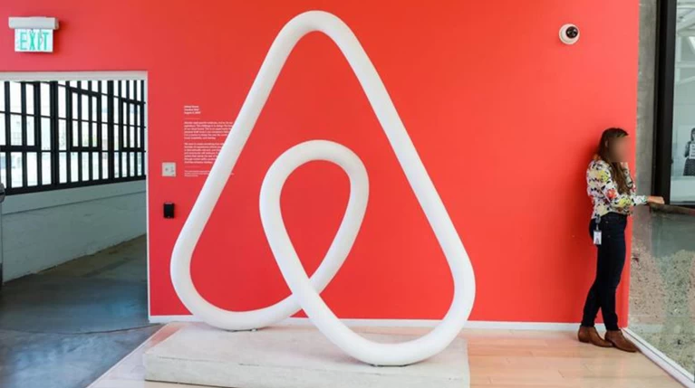 Ισραήλ: "Επιλέξτε την booking.com, μποϊκοτάρετε την Airbnb"