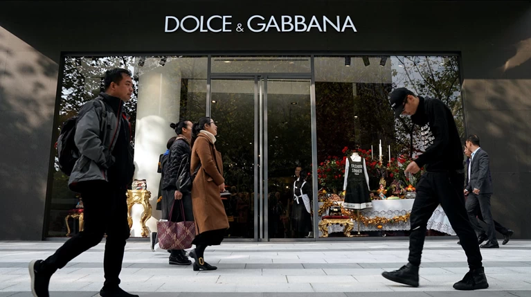 Οι Dolce & Gabbana ζητούν συγγνώμη