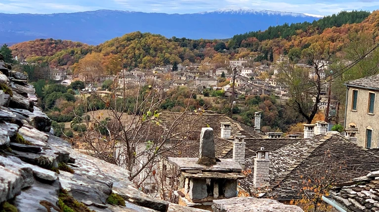 Πάπιγκο: Στα μονοπάτια της Δρακόλιμνης και του αμόλυντου τοπίου
