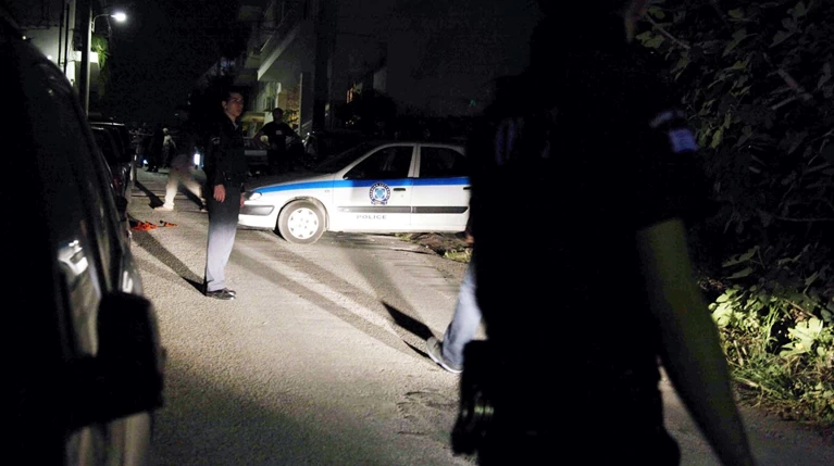 Συνελήφθησαν δύο από τους ληστές της 80χρονης στην Κόρινθο