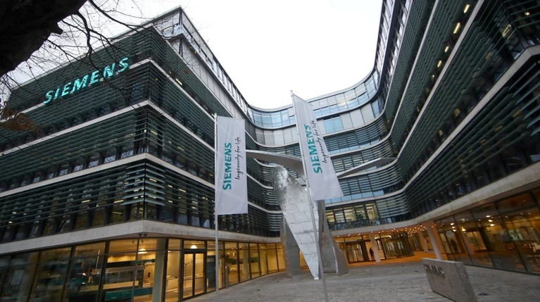 Αύξηση αποδοχών του διευθ. συμβούλου της Siemens σε περίοδο μείωσης κερδών