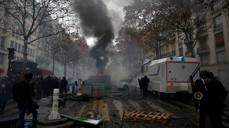 Επεισόδια στο Παρίσι: Ρεκόρ με 412 συλλήψεις και 133 τραυματίες