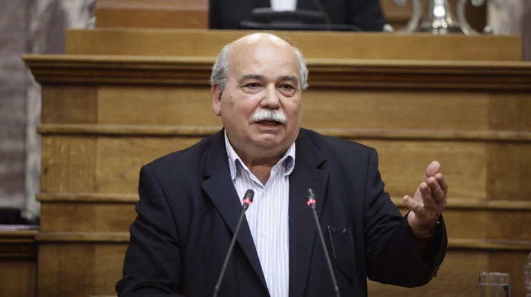 «Όχι» Βούτση σε Ειδική Κοινοβουλευτική Επιτροπή για το «ιερό deal»