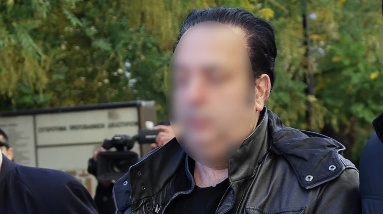 Προσφυγές των "8" - Για άδικη κράτηση μιλά ο ενεχυροδανειστής