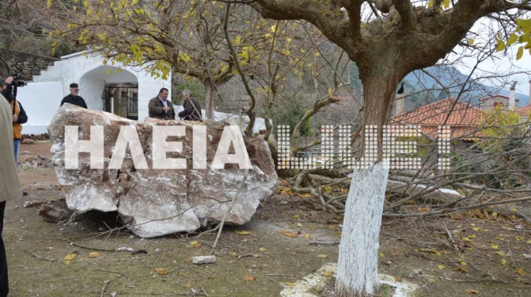 Βράχος αποκολλήθηκε στην Πλατιάνα και έπεσε σε εκκλησία του χωριού