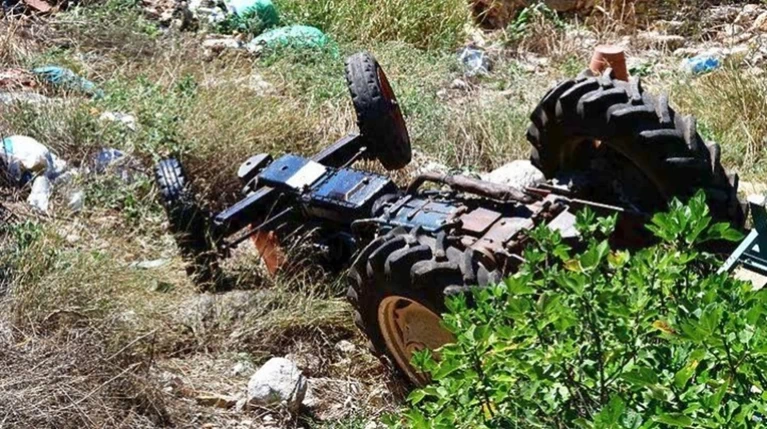 Σύγκρουση τρακτέρ με επιβατική αμαξοστοιχία, ένας νεκρός
