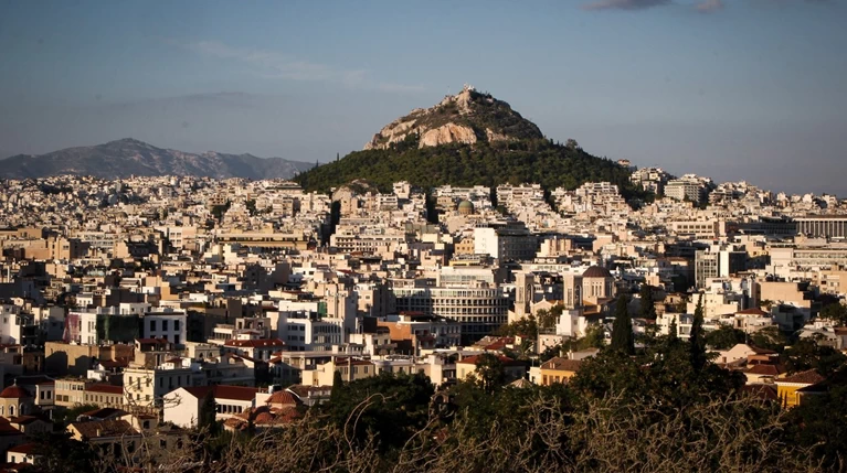 Deutsche Welle: Ελλάδα, «χαρά της γης» για κινέζους επενδυτές ακινήτων