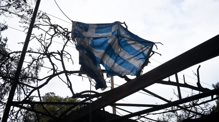 Ιερά Σύνοδος: Οικονομική βοήθεια σε 300 πυροπαθείς οικογένειες