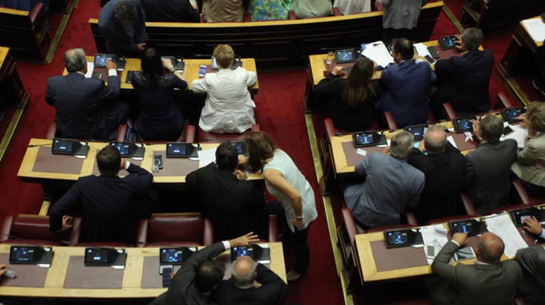 Η αριθμητική για τους 151 και η διάσωση του "στρατιώτη" Καμμένου