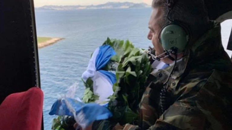 Η "τελική πράξη" του Καμμένου από τα Ίμια (φωτό & βίντεο)