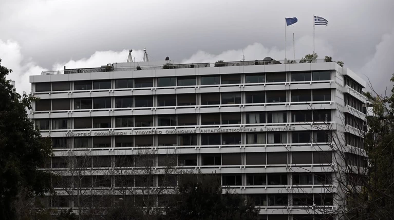 Νέος "νόμος Κατσέλη" στο τραπέζι με τους θεσμούς