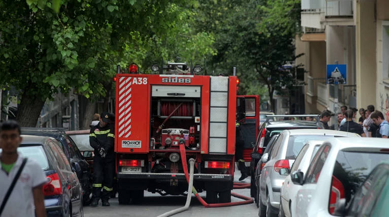 Θεσσαλονίκη: Φωτιά σε διαμέρισμα- Εγκλωβισμένη μια ηλικιωμένη
