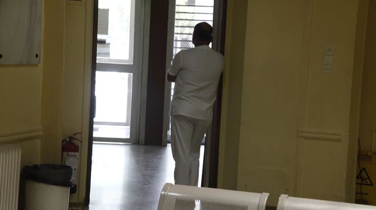 Μαζικά κρούσματα γαστρεντερίτιδας στο Αργος Ορεστικού, πάνω από 300