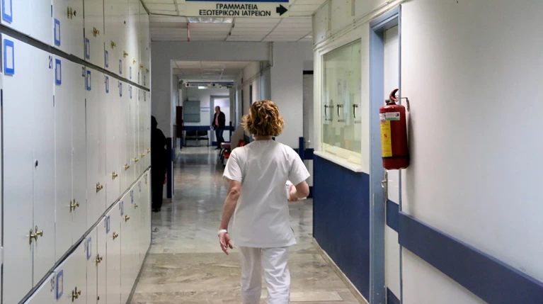 Κέρδισε την μάχη ο 6χρονος που καταπλακώθηκε από καγκελόπορτα