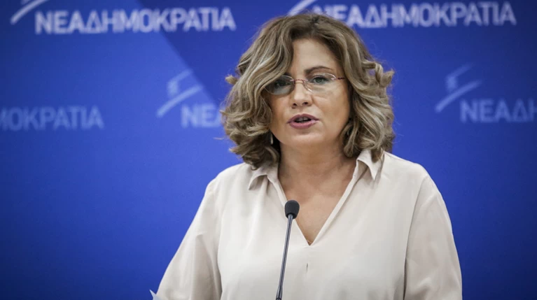 Σπυράκη: Παρακμιακή συναλλαγή και εκβιασμοί Τσίπρα - Καμμένου