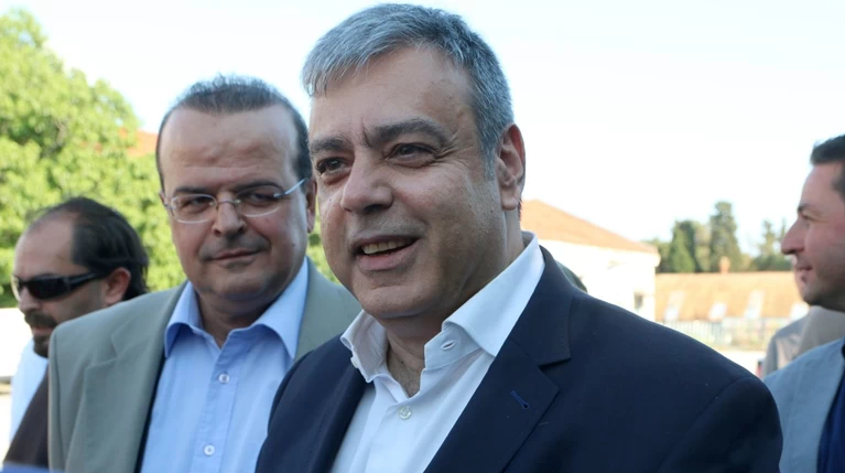 Βερναρδάκης: Εξετάζεται προσχώρηση των 6 που έδωσαν ψήφο εμπιστοσύνης