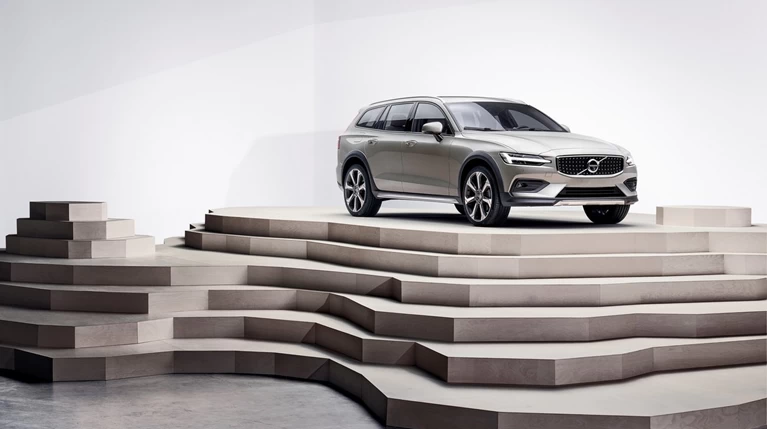Το Volvo V60 Cross Country πάτησε Ελλάδα