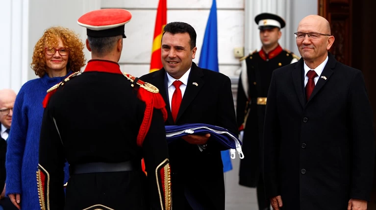 ΠΓΔΜ: Η χώρα επίσημα από σήμερα μετονομάζεται σε Βόρεια Μακεδονία