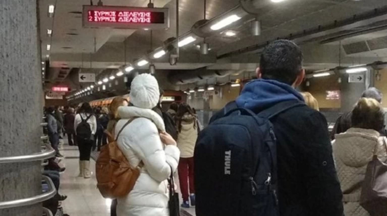 Βλάβη σε συρμό του μετρό στην Ηλιούπολη