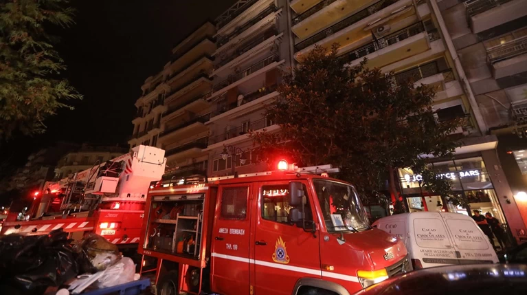 Πυρκαγιά σε διαμέρισμα στην Κυψέλη, στο νοσοκομείο μητέρα και παιδί