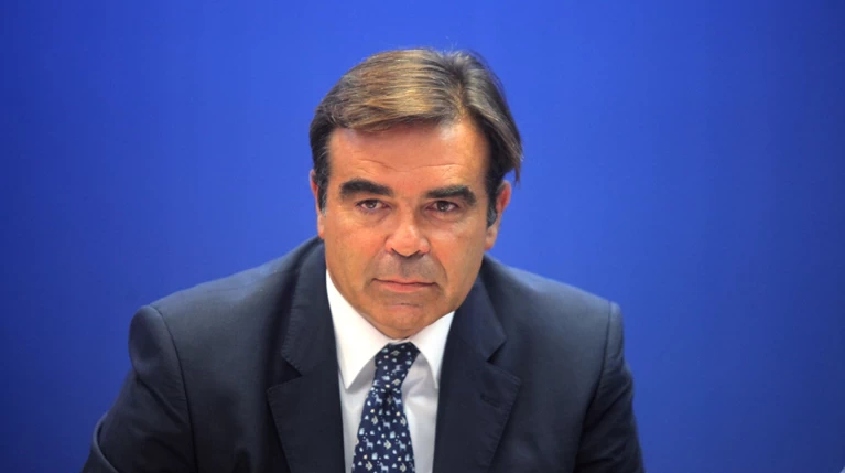 Κομισιόν: Σεβασμός στην ανεξαρτησία των κεντρικών τραπεζιτών