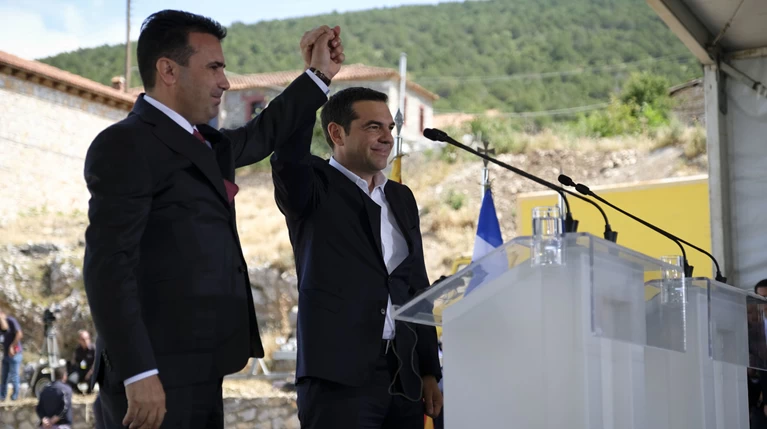 Το «φάντασμα» της Συμφωνίας των Πρεσπών πάνω από την κάλπη