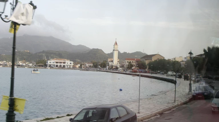 Έκλεισε η γραμμή Κυλλήνης - Ζακύνθου λόγω των ανέμων
