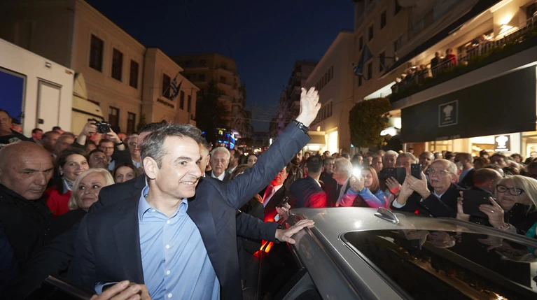 Μητσοτάκης από Βέροια: «Oι σκοτεινοί δρόμοι της διαπλοκής θα αποκαλυφθούν»