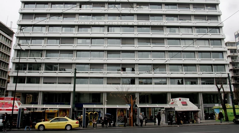 Υπερπλεόνασμα το α' τρίμηνο λόγω... "Ελευθέριου Βενιζέλου"