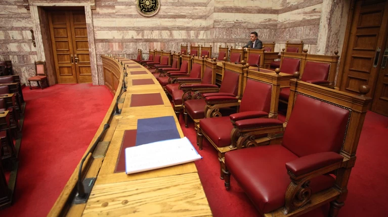 Ψηφίστηκε επί της αρχής το νομοσχέδιο του υπουργείου Άμυνας