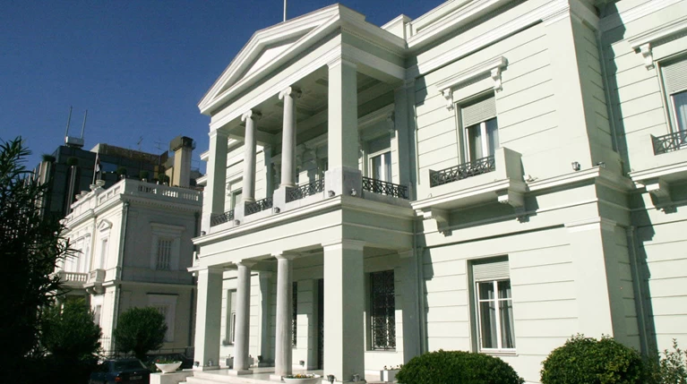 ΥΠΕΞ σε Ακάρ: Η Τουρκία να μάθει να σέβεται το διεθνές δίκαιο