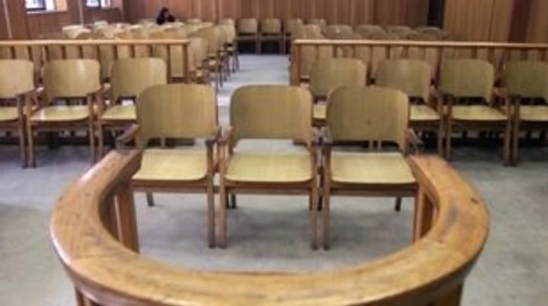 Στον ανακριτή οι πέντε για την επίθεση σε σύνδεσμο οπαδών