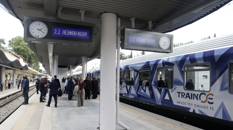 Intercity Express: Πόσο στοιχίζει ένα ταξίδι και οι παροχές στα δρομολόγια